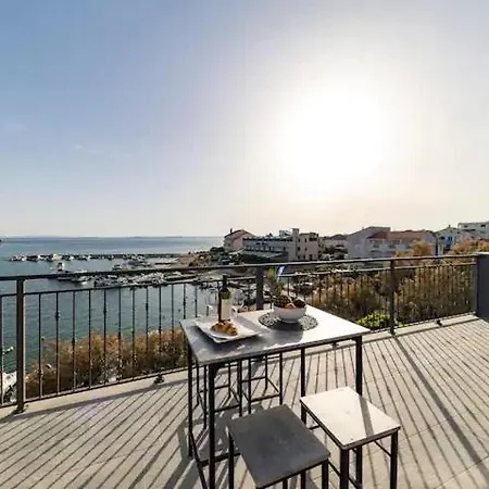 Lejlighed Sunset Penthouse With Jacuzzi & Seaview Petrcane